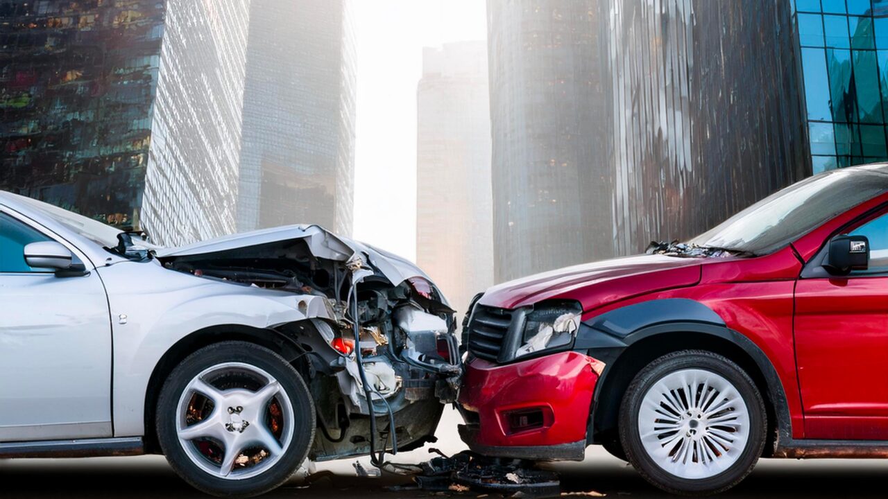 How Distracted Driving Increases the Risk of Car Accidents