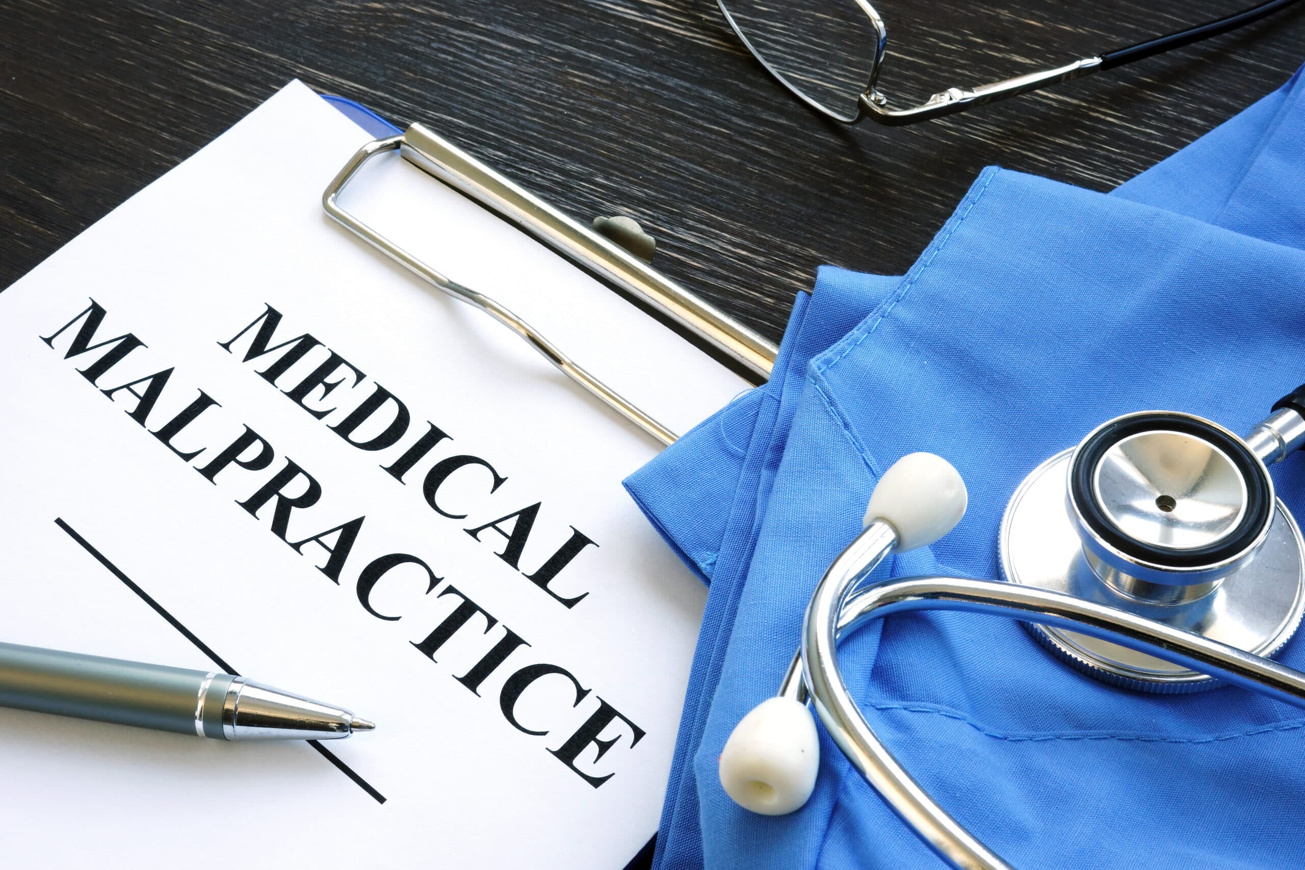 How to Tell if You’re a Victim of Medical Malpractice|Complications that Frequently Result From Medical Malpractice|Recover in a Medical Malpractice Case